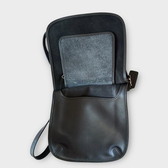 GUC Vintage Coach Black Leather Crossbody Bag - Picture 7 of 8